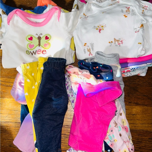 Newborn girl bundle - Picture 5 of 17